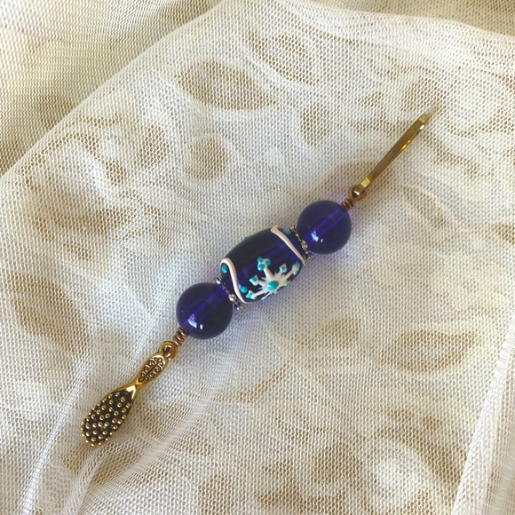 NWT Women/Girls Tablet/Phone Keychain/Purse Cute Goldtoned Beaded antique charm - Picture 5 of 5